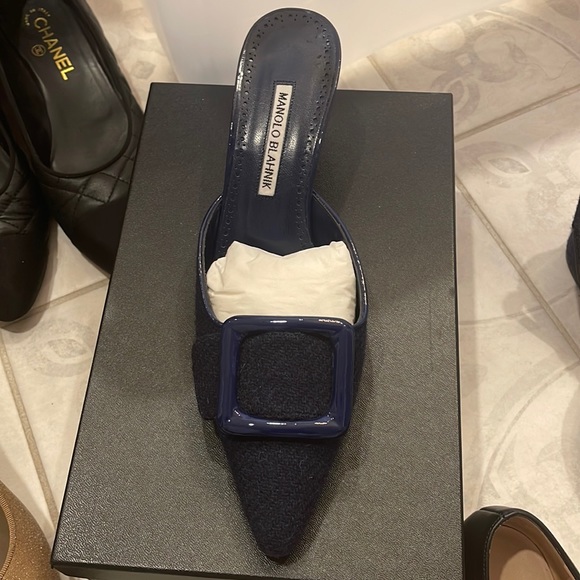 Navy blue kitten heel tweed and patent leather mules manolo blanik nwt - Picture 1 of 4